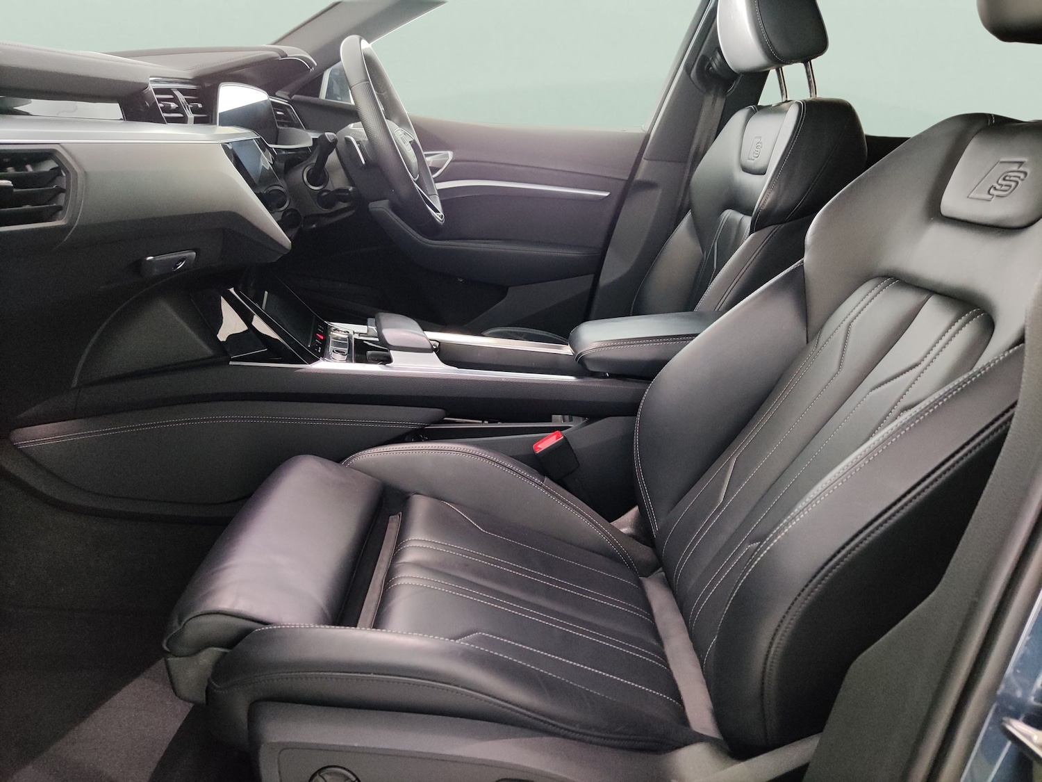 Used Audi e-tron 2022 for sale - 78197792: Photo 4