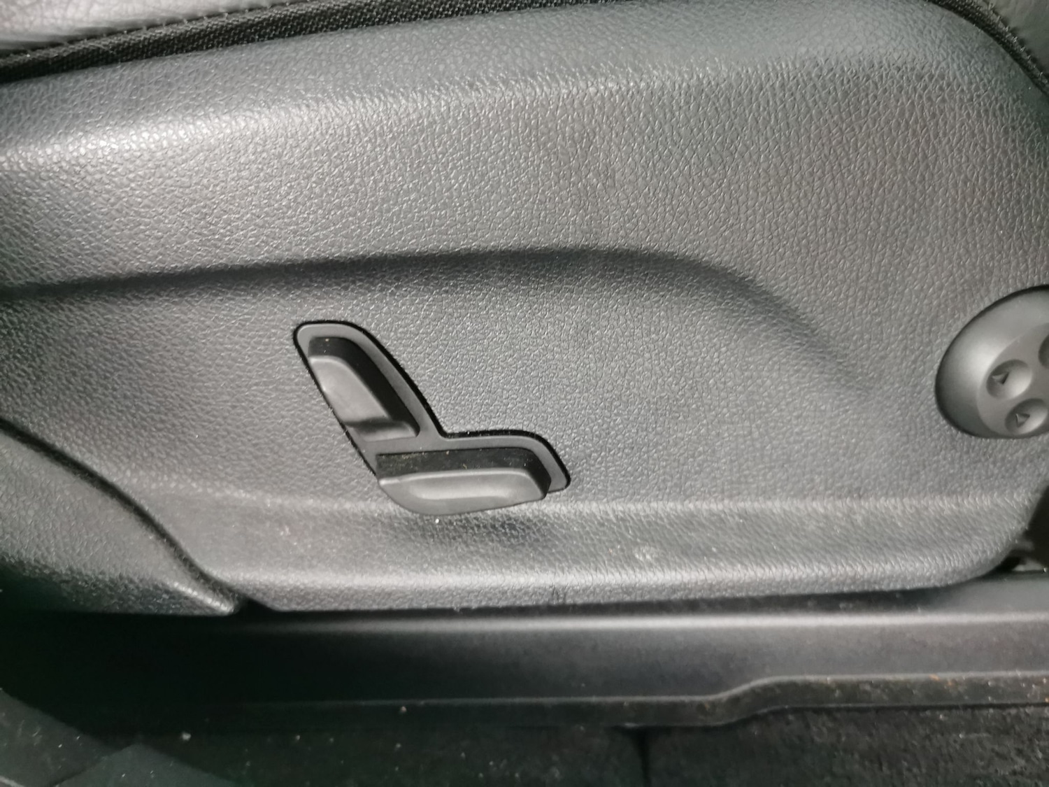 Used Mercedes-Benz GLC 2021 for sale - 76892687: Photo 16