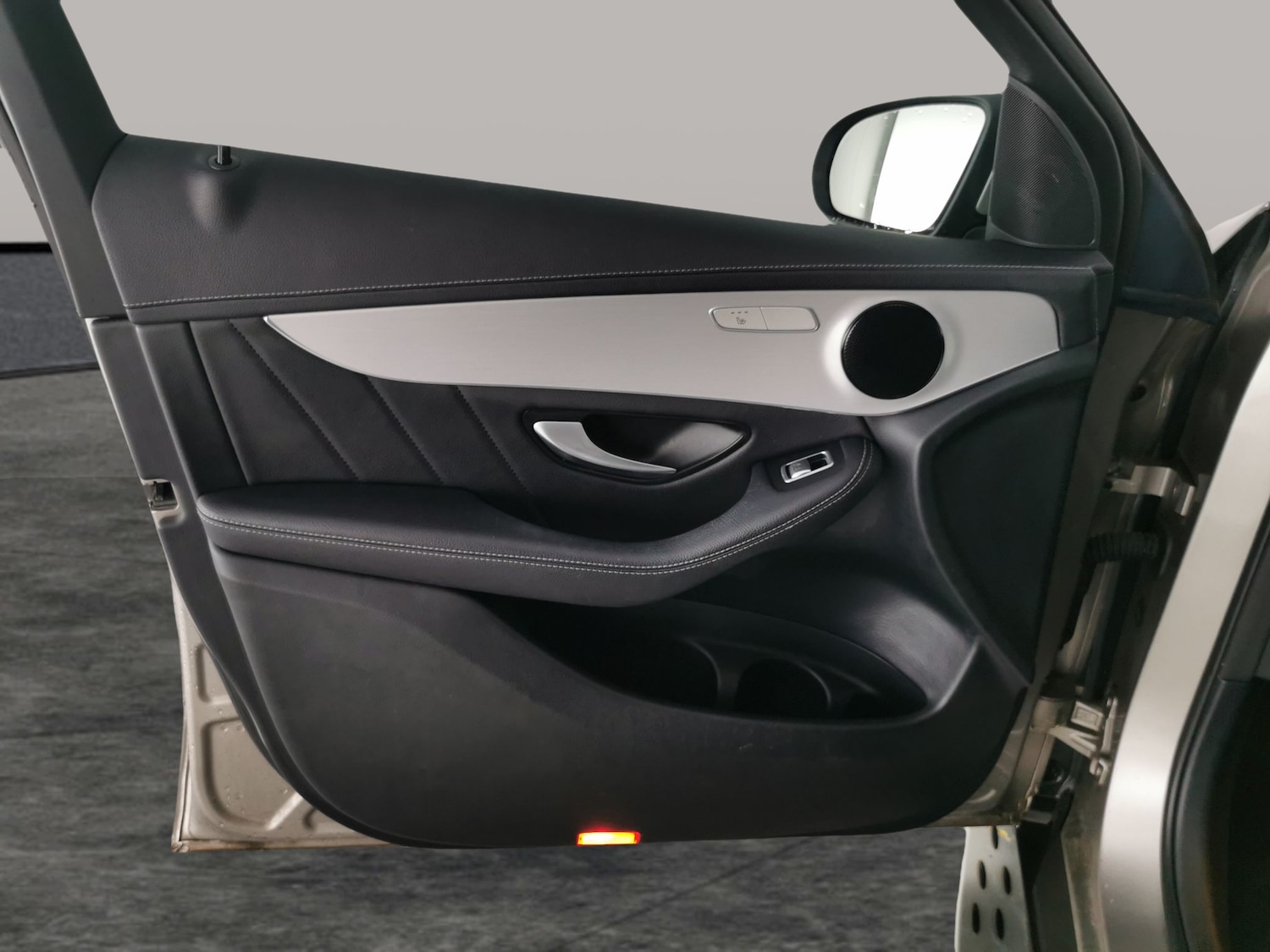 Used Mercedes-Benz GLC 2021 for sale - 76892687: Photo 30