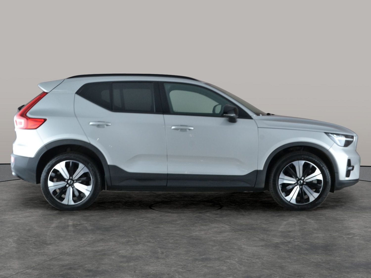 Used Volvo XC40 2022 for sale - 77043659: Photo 8