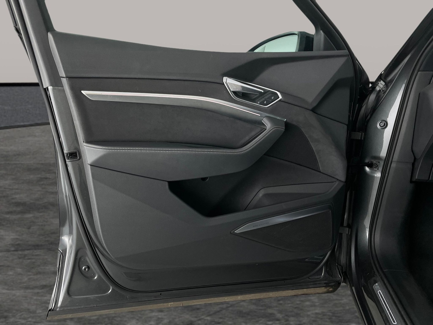 Used Audi e-tron 2021 for sale - 76684637: Photo 37