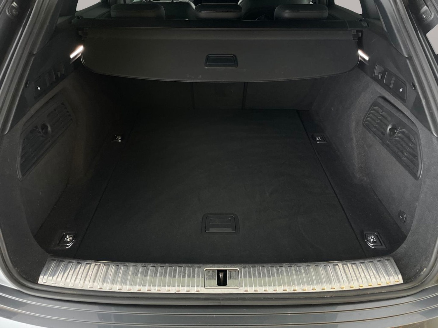 Used Audi e-tron 2021 for sale - 76684637: Photo 42