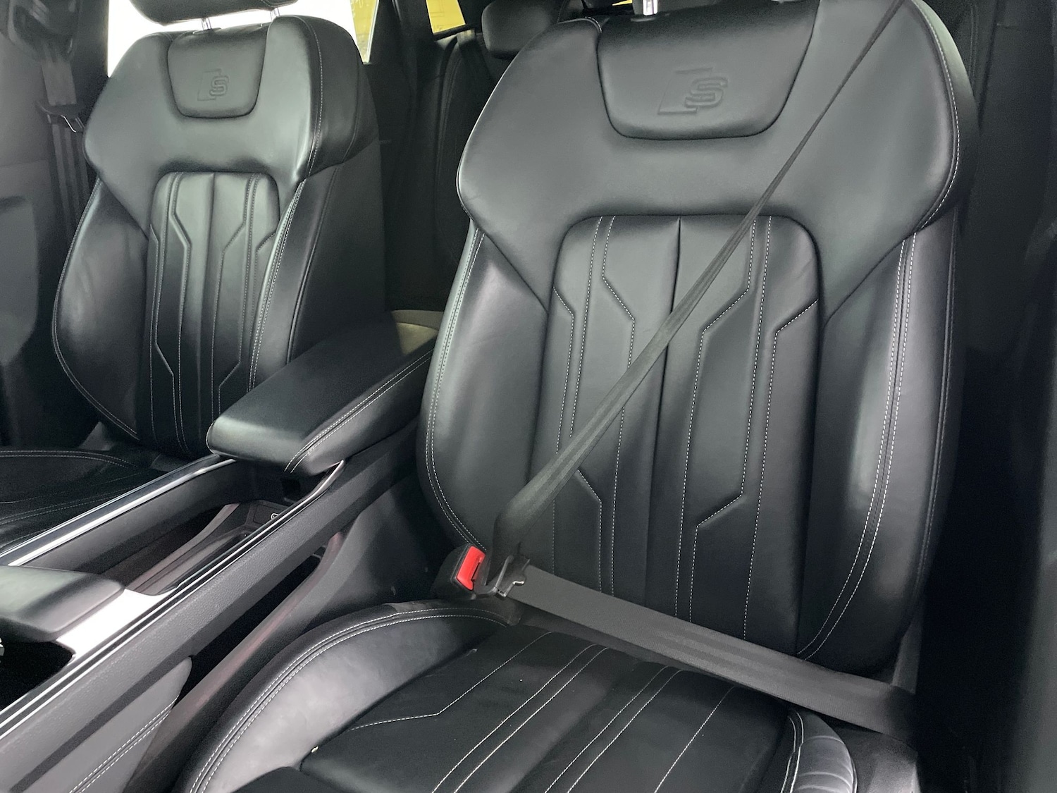 Used Audi e-tron 2021 for sale - 76684637: Photo 8