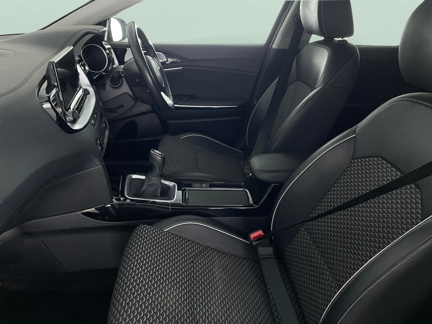 Used Kia XCeed 2022 for sale - 77592575: Photo 4