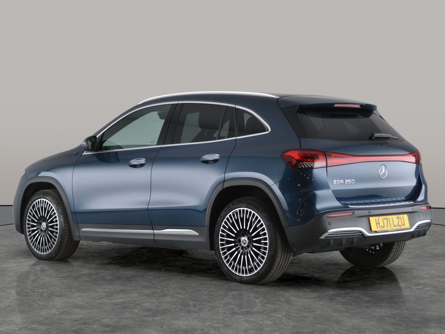 Used Mercedes-Benz EQA 2022 for sale - 77047952: Photo 8