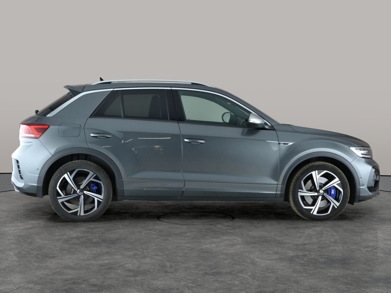 Used Volkswagen T-Roc 2023 for sale - 77271998: Photo 8