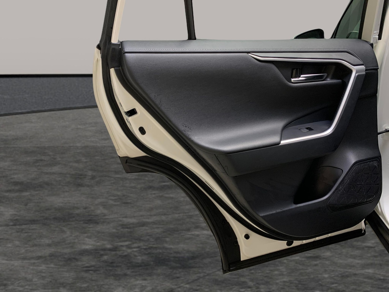 Used Toyota RAV4 2022 for sale - 76984442: Photo 29