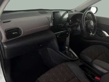 Used Toyota Yaris Cross 2023 for sale - 74843937: Photo