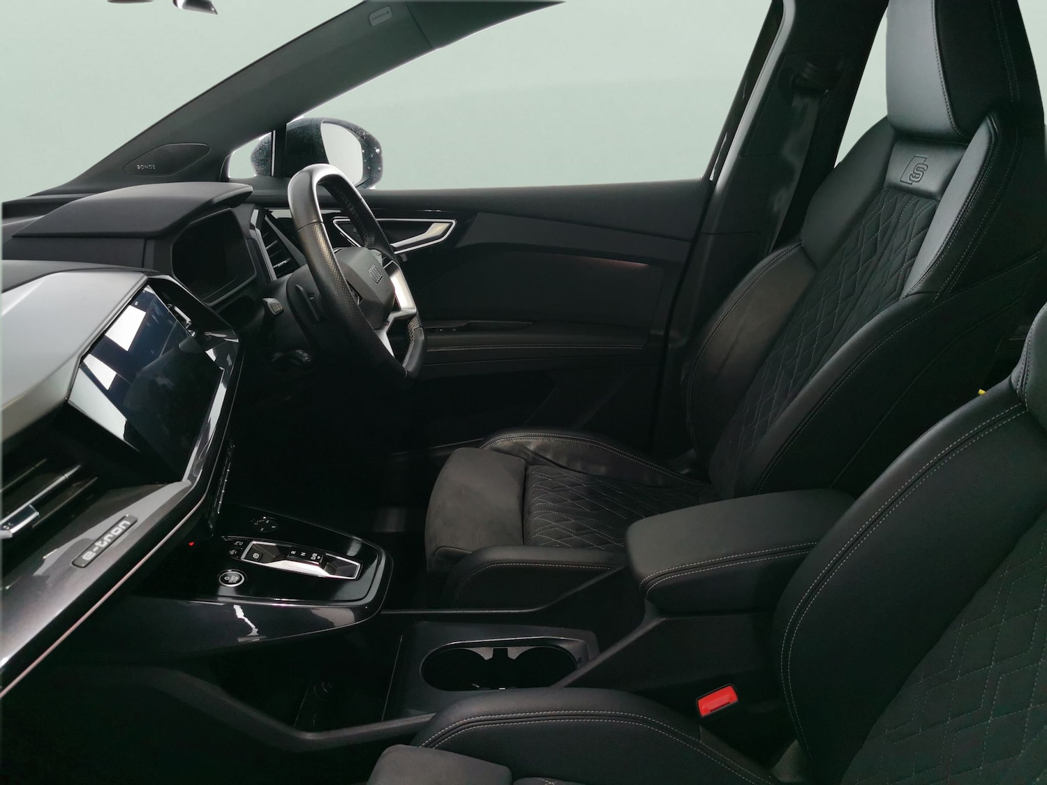 Used Audi Q4 e-tron 2022 for sale - 77730580: Photo 4