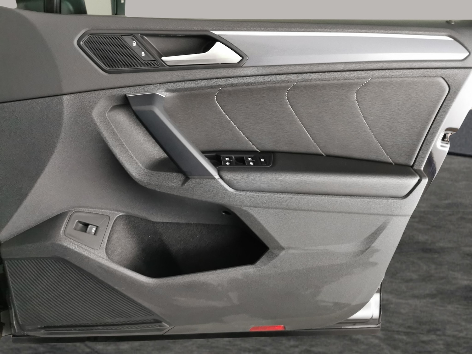 Used Volkswagen Tiguan for sale - 76464297: Photo 44