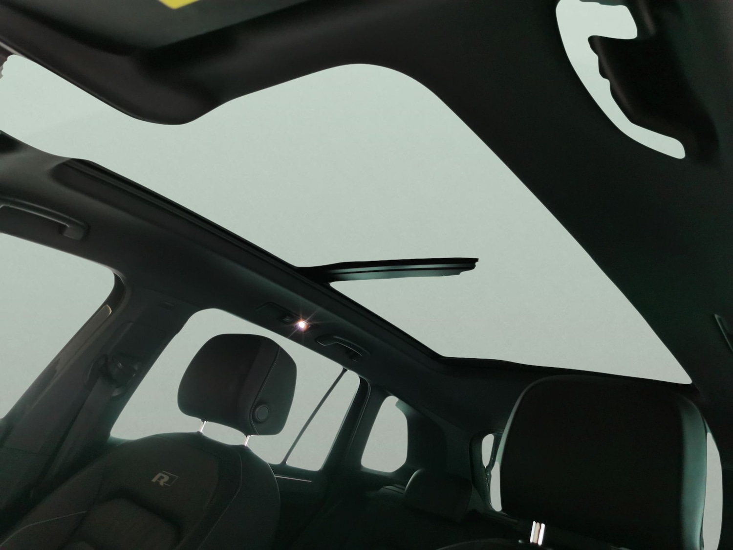 Used Volkswagen Tiguan for sale - 76464297: Photo 5