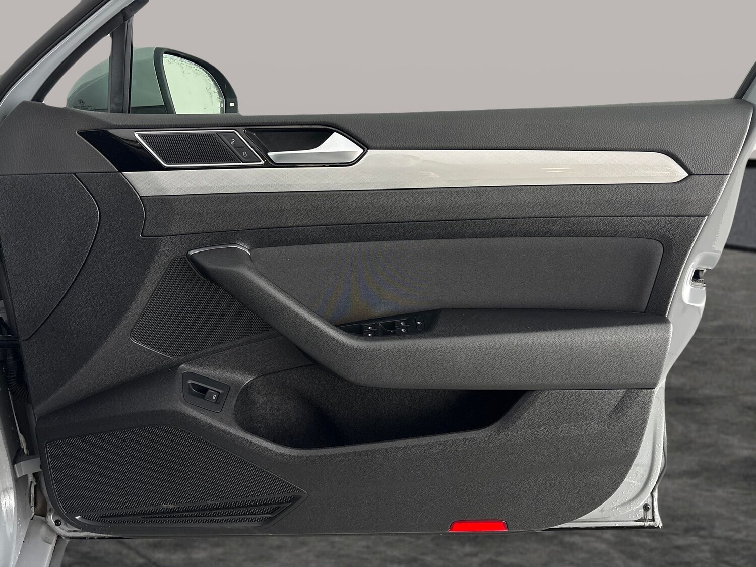 Used Volkswagen Passat 2023 for sale - 78149500: Photo 29