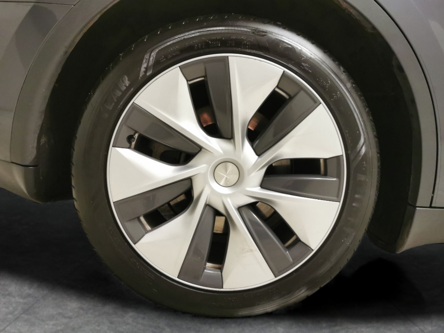 Used Tesla Model Y 2023 for sale - 76534245: Photo 33