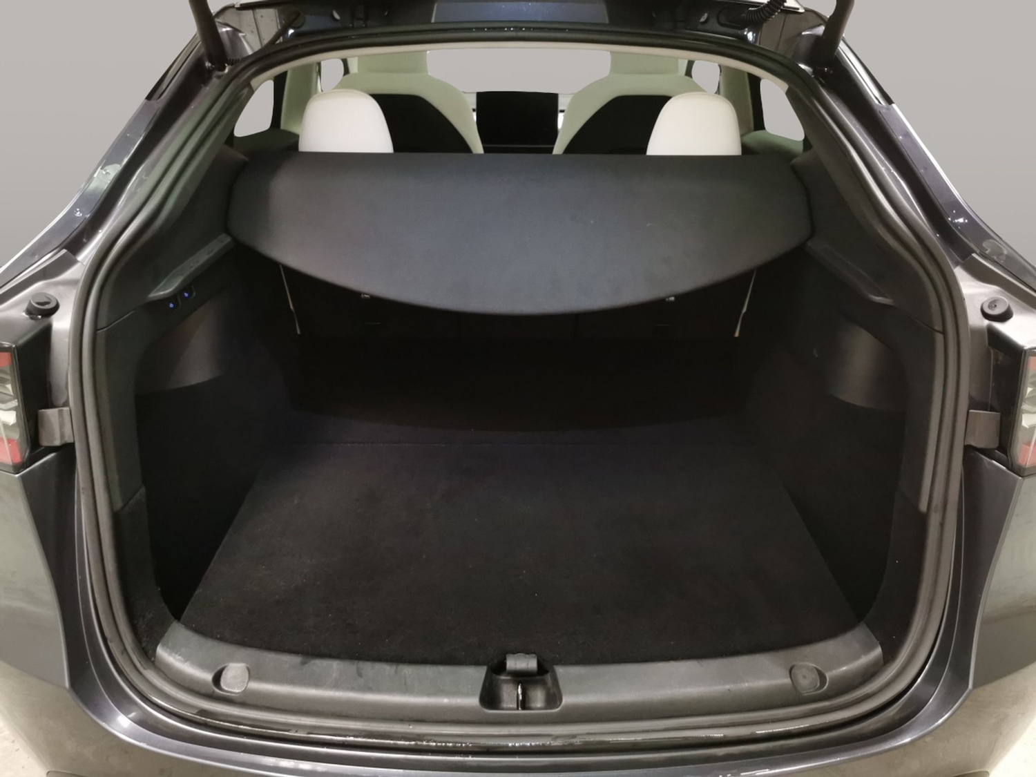 Used Tesla Model Y 2023 for sale - 76534245: Photo 42