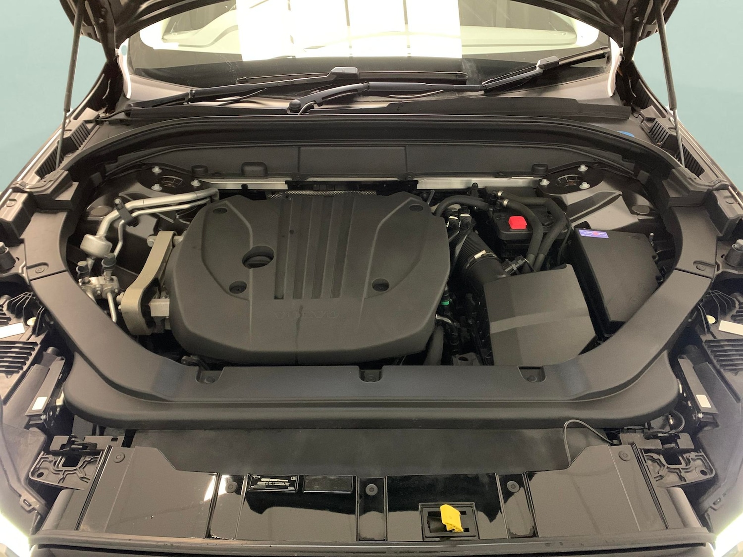 Used Volvo XC60 2023 for sale - 77023854: Photo 30