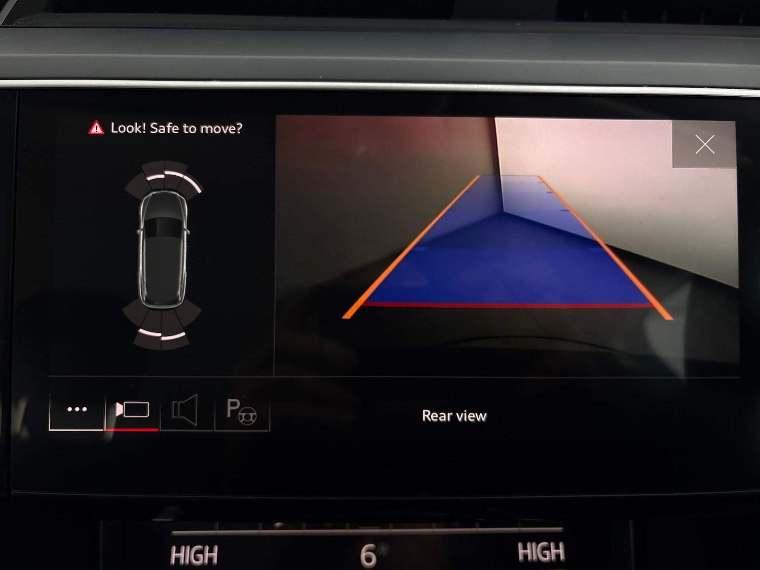 Used Audi e-tron 2022 for sale - 78132575: Photo 6