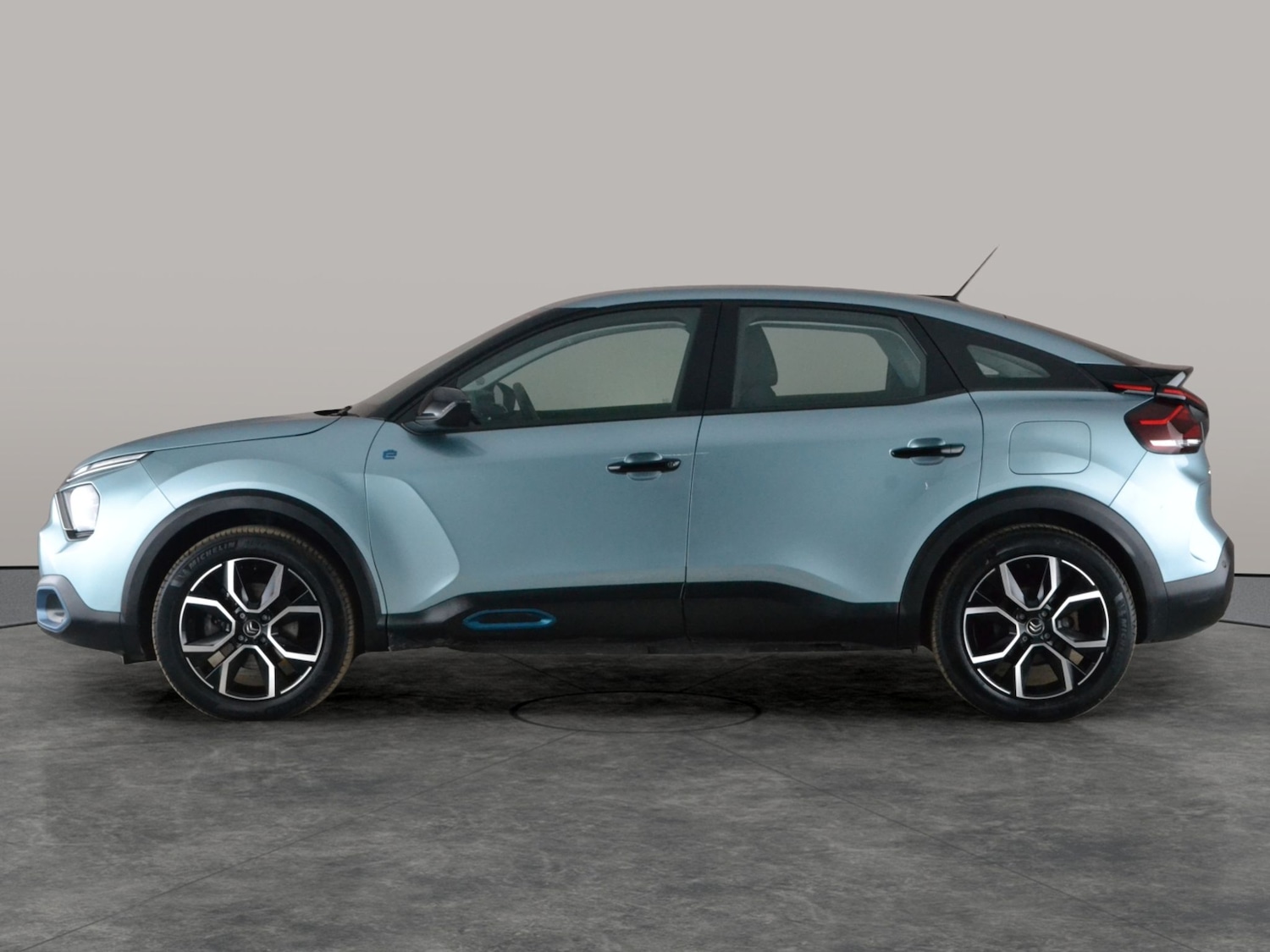 Used Citroen e-C4 2022 for sale - 77797255: Photo 12