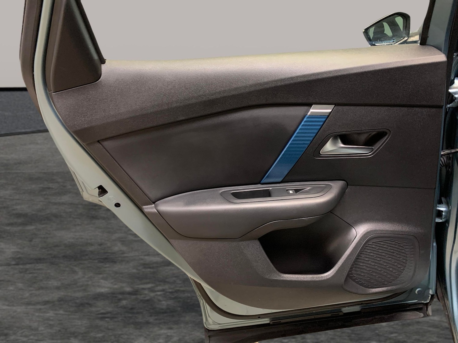 Used Citroen e-C4 2022 for sale - 77797255: Photo 24