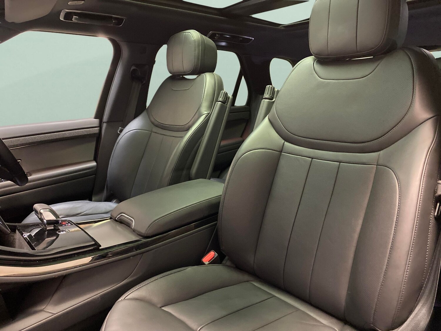 Used Land Rover Range Rover Sport 2024 for sale - 77829750: Photo 7