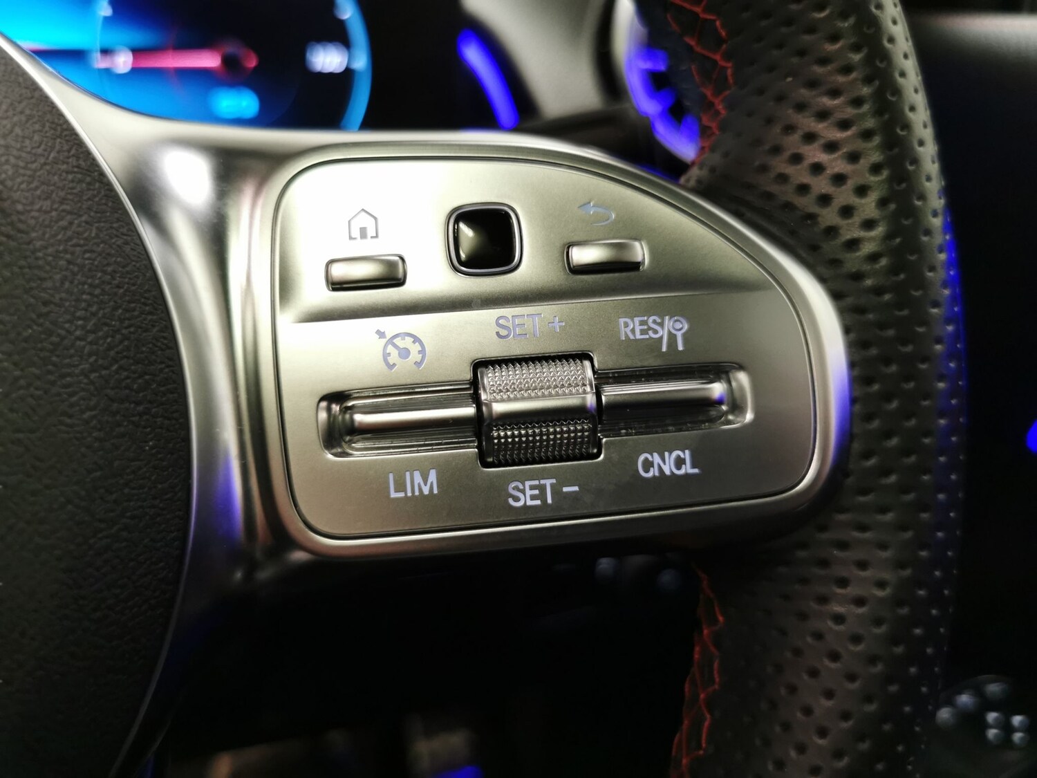 Used Mercedes-Benz EQB 2023 for sale - 77447822: Photo 23