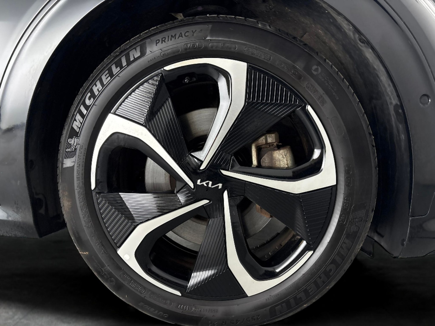 Used Kia EV6 2023 for sale - 77691328: Photo 35