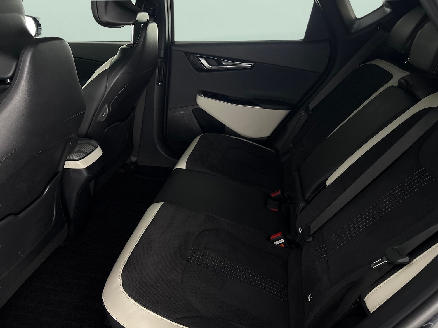 Used Kia EV6 2023 for sale - 77691328: Photo 37