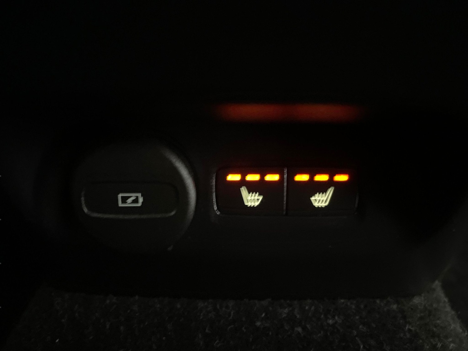 Used Volvo XC40 2023 for sale - 78015057: Photo 17