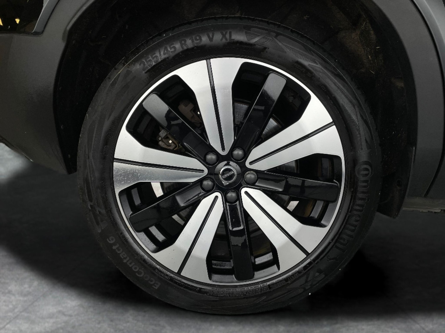 Used Volvo XC40 2023 for sale - 78015057: Photo 34