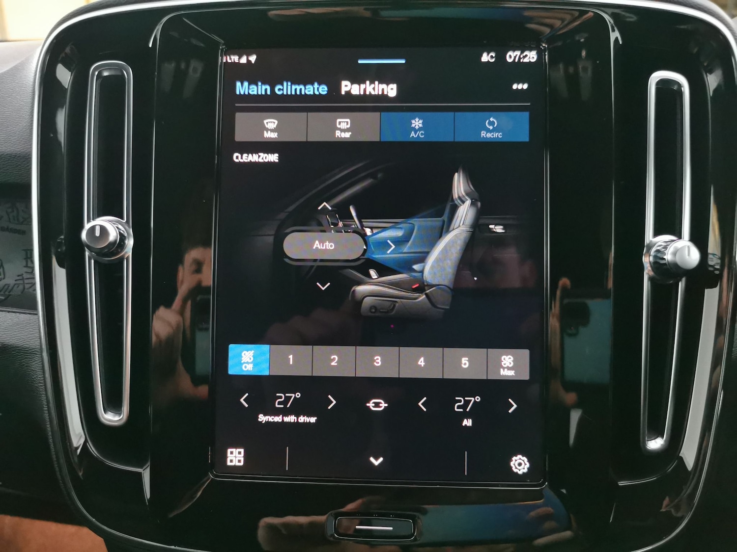 Used Volvo XC40 2022 for sale - 77019316: Photo 18