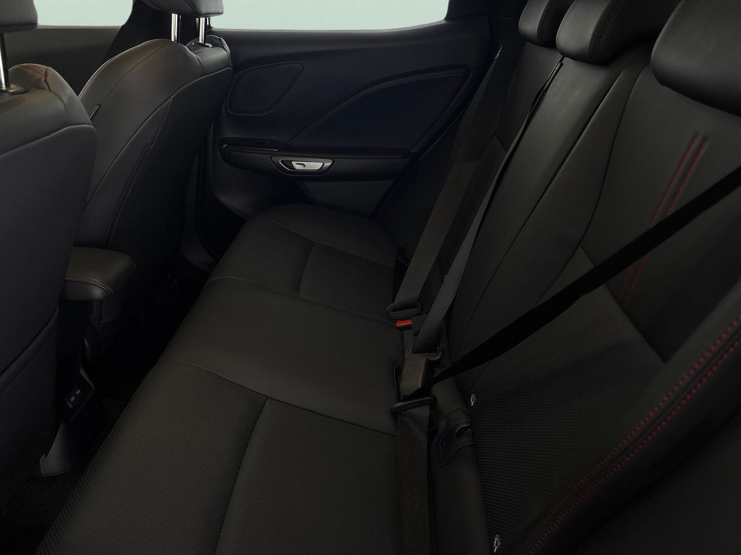 Used Lexus LBX 2024 for sale - 76320550: Photo 40