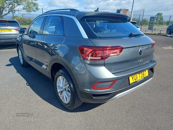 Used Volkswagen T-Roc 2023 for sale - 79050286: Photo