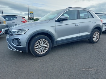 Used Volkswagen T-Roc 2023 for sale - 78676982: Photo