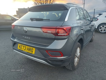 Used Volkswagen T-Roc 2024 for sale - 76539384: Photo