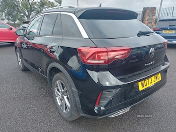 Used Volkswagen T-Roc 2024 for sale - 77551099: Photo