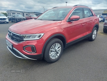 Used Volkswagen T-Roc 2023 for sale - 78623716: Photo