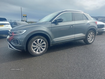 Used Volkswagen T-Roc 2023 for sale - 78262040: Photo