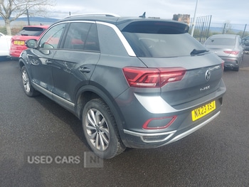 Used Volkswagen T-Roc 2023 for sale - 78262040: Photo