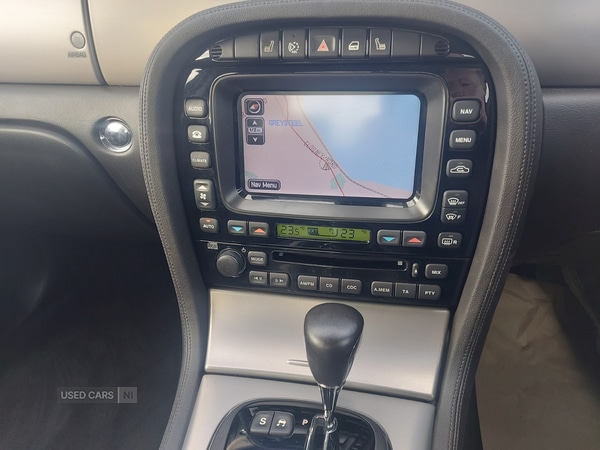 Used Jaguar XJ 2007 for sale - 76608824: Photo 11