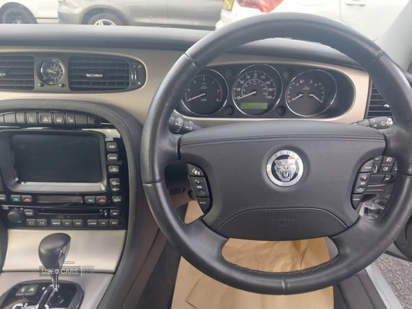 Used Jaguar XJ 2007 for sale - 76608824: Photo 12