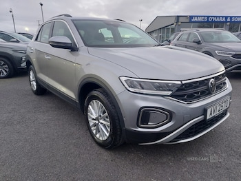 Used Volkswagen T-Roc 2024 for sale - 76608679: Photo