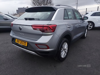 Used Volkswagen T-Roc 2024 for sale - 76608679: Photo