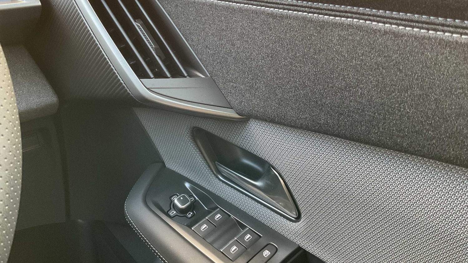 Used Vauxhall Grandland for sale - 77861623: Photo 13