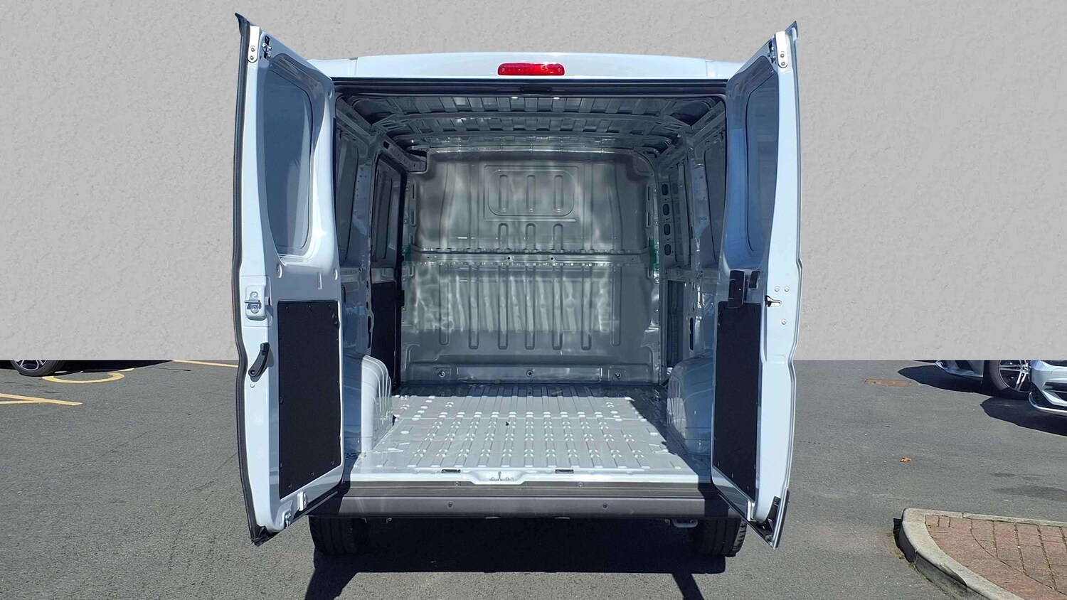 Used Vauxhall Movano 2025 for sale - 77899235: Photo 11