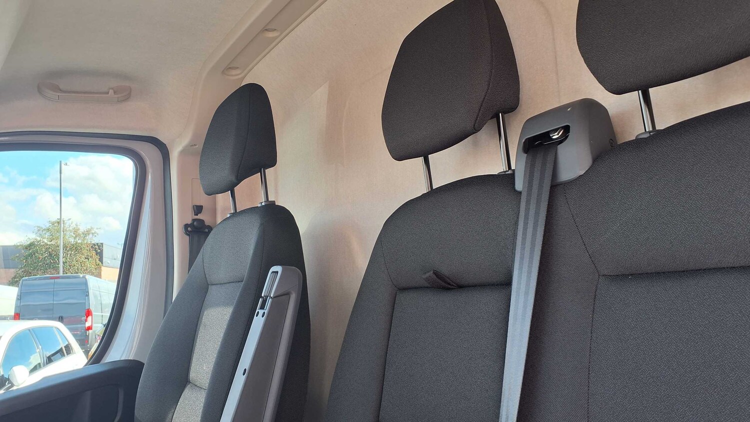 Used Vauxhall Movano 2025 for sale - 77899235: Photo 16