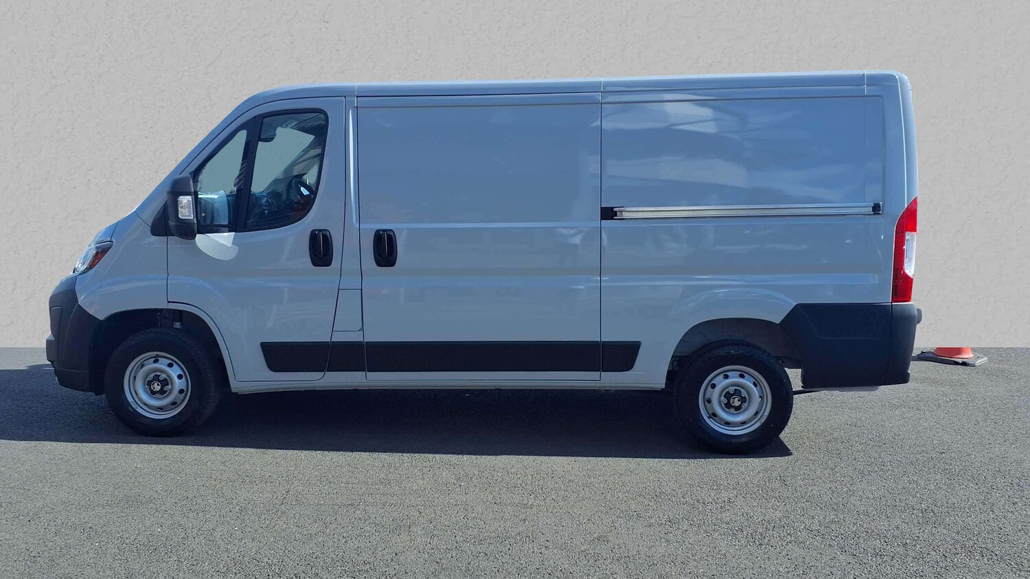 Used Vauxhall Movano 2025 for sale - 77899235: Photo 3