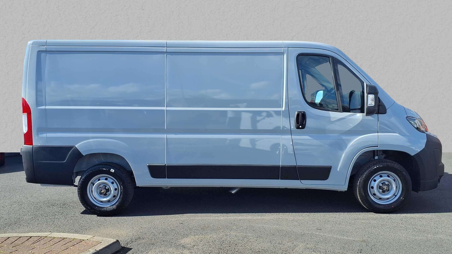 Used Vauxhall Movano 2025 for sale - 77899235: Photo 5