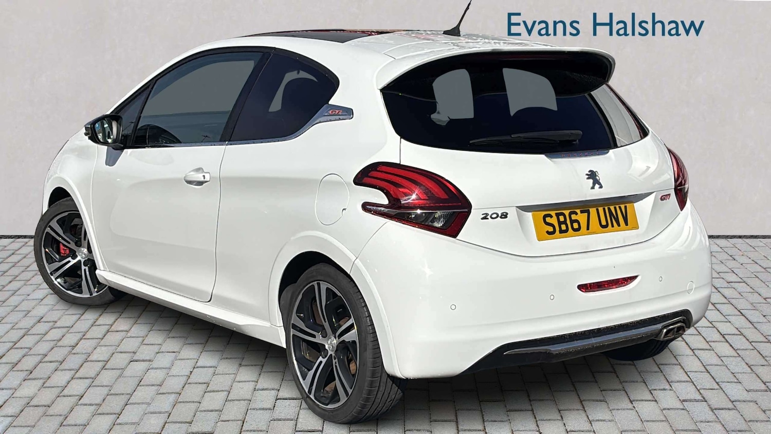 Used Peugeot 208 2017 for sale - 78118831: Photo 2