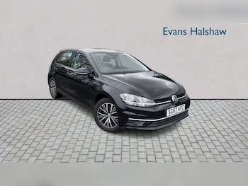 Used Volkswagen Golf 2017 for sale - 78550852: Photo