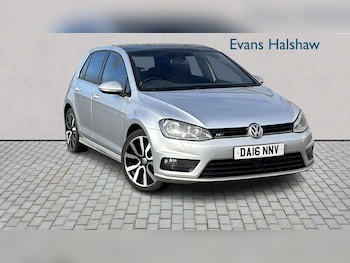 Used Volkswagen Golf 2016 for sale - 77857109: Photo