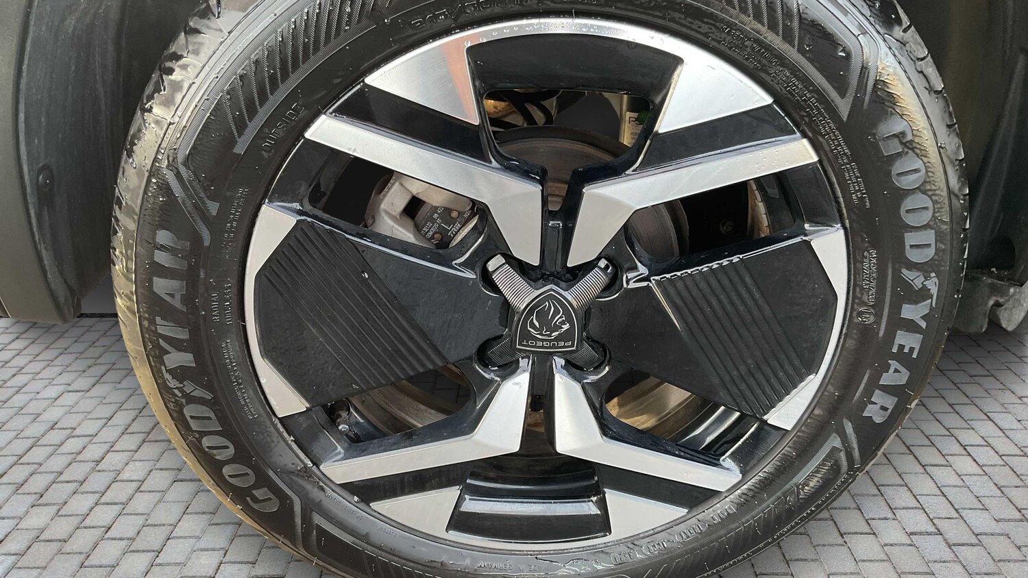 Used Peugeot 2008 2024 for sale - 77858806: Photo 6